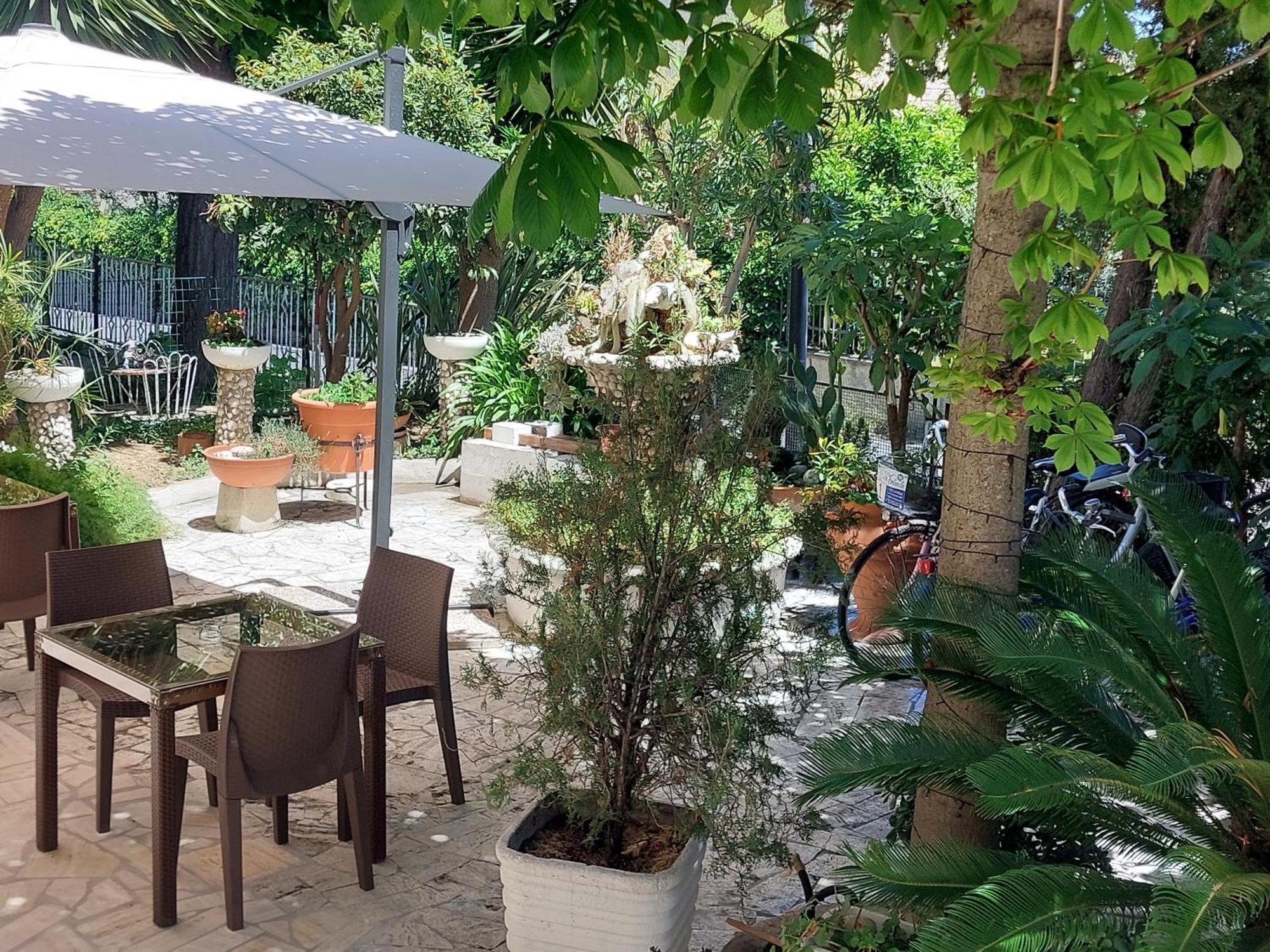 B&B La Fontanella 圣贝内代托-德尔特龙托 外观 照片